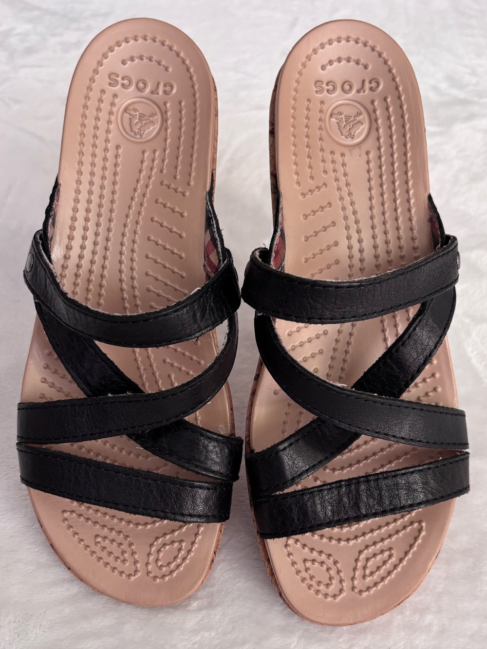 CROCS A-Leigh Black Leather Strappy Cork Platform Wedge Slip On Sandal--EUC--6 - Picture 3 of 11
